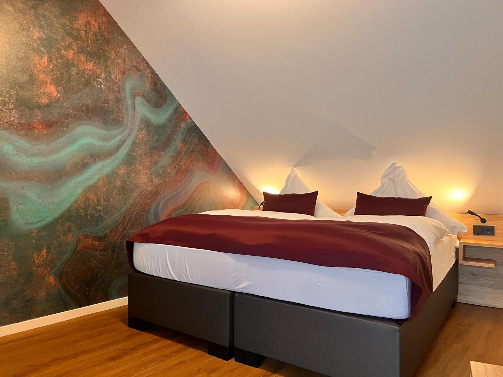 Hotel Restaurant Wolfsschlucht Gmbh Bad Muenstereifel Szoba fotó